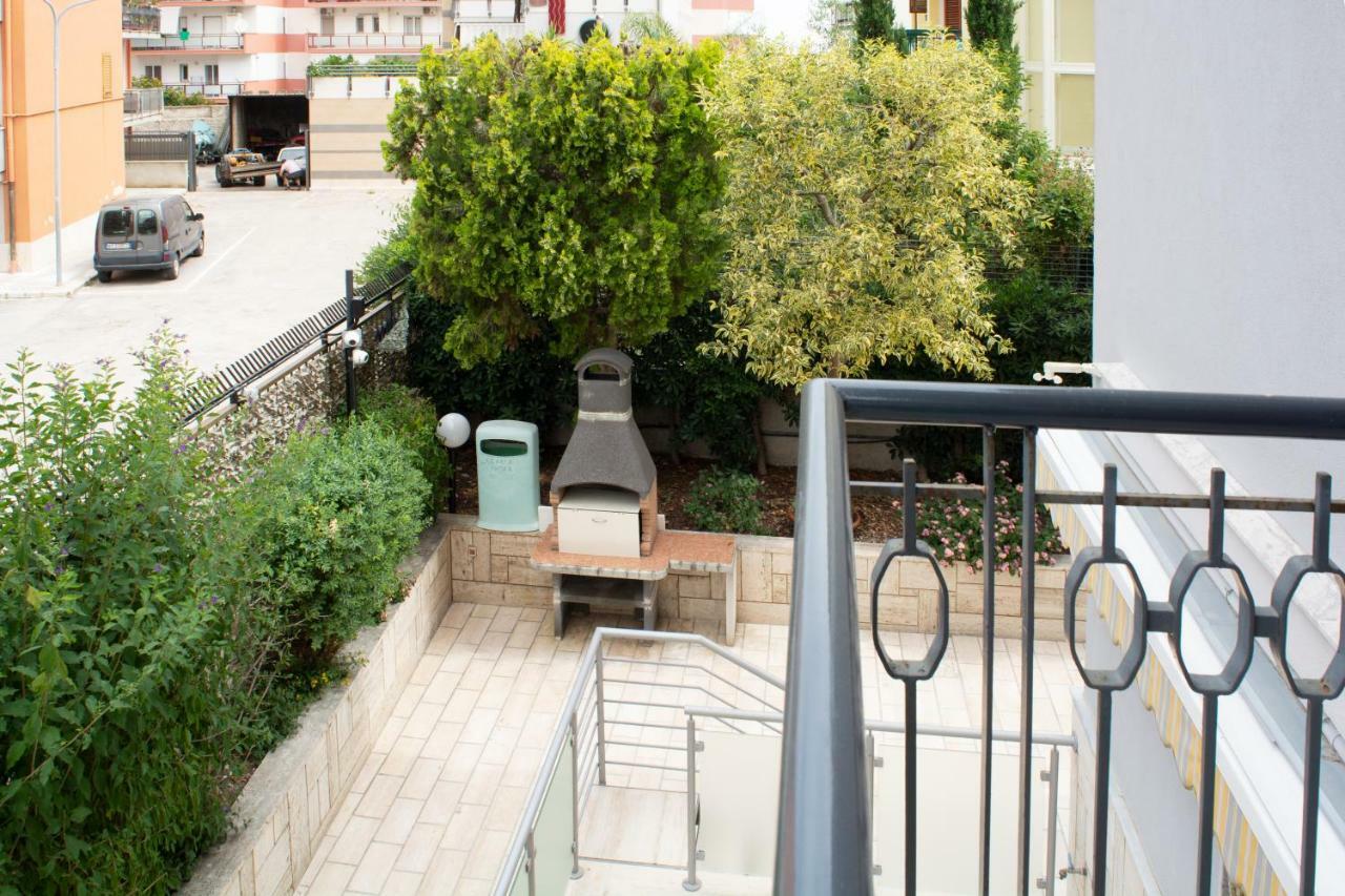 Villa Franca Mini Appartamenti Bisceglie Kültér fotó